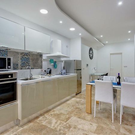 Modern 2 Bedroom Apartment In St Julians Saint Julian's Dış mekan fotoğraf