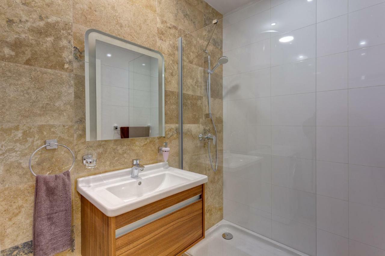 Modern 2 Bedroom Apartment In St Julians Saint Julian's Dış mekan fotoğraf